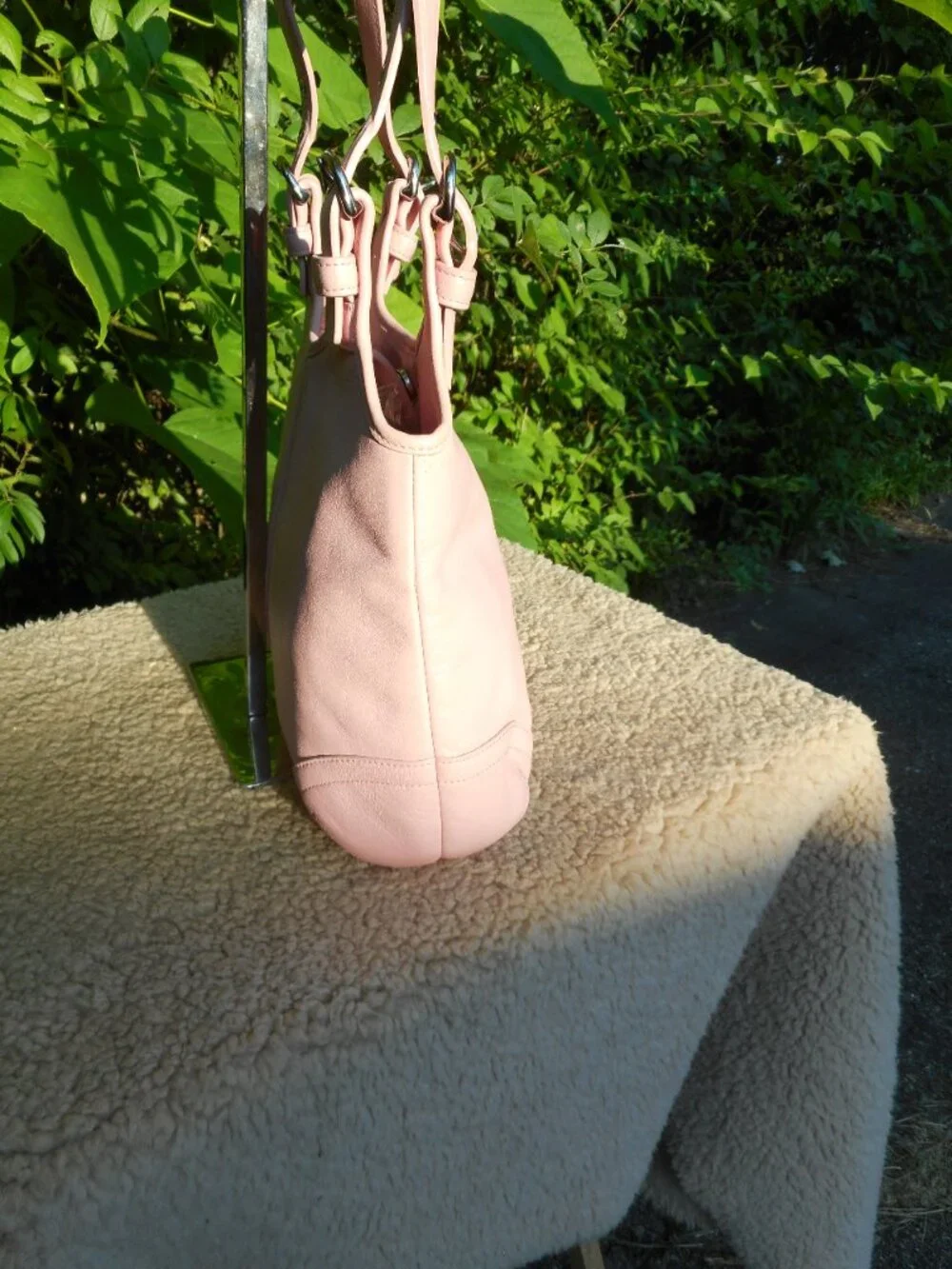Vintage Coach Coach Soho Slim Hobo 4983, EUC in Pink